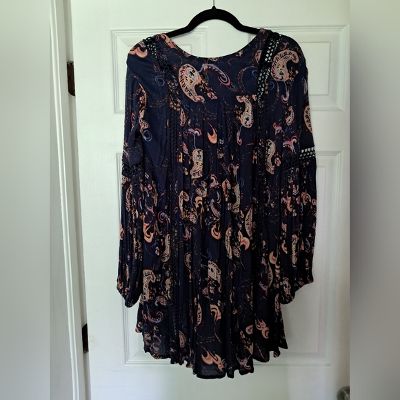 Rare Free People Just The Two of Us Tunic Blue Paisley Crotchet Mini - Picture 12 of 16
